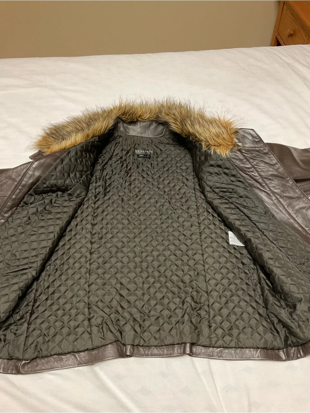 VTG Y2K Bagatelle Brown Genuine Leather Jacket Faux Fur Collar. Size 10